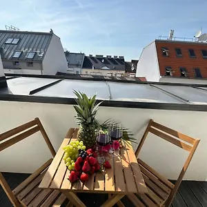 Swan Property 17 Daire