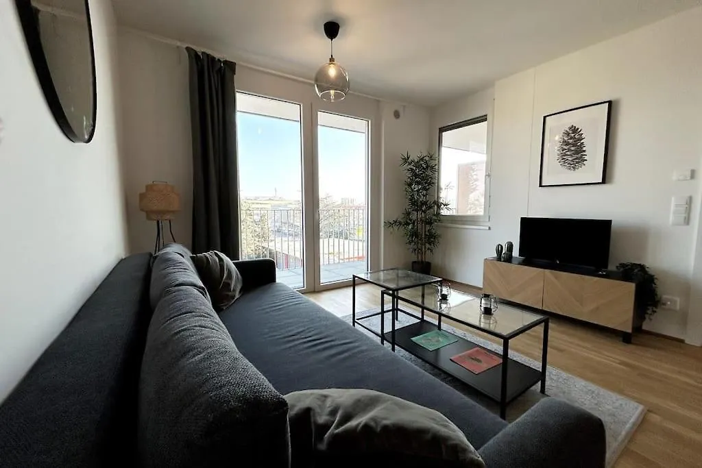 Stilvolle Wohnung Mit Balkon Vienna Austria