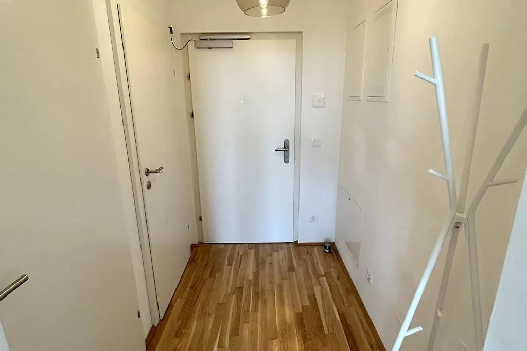 Stilvolle Wohnung Mit Balkon Vienna